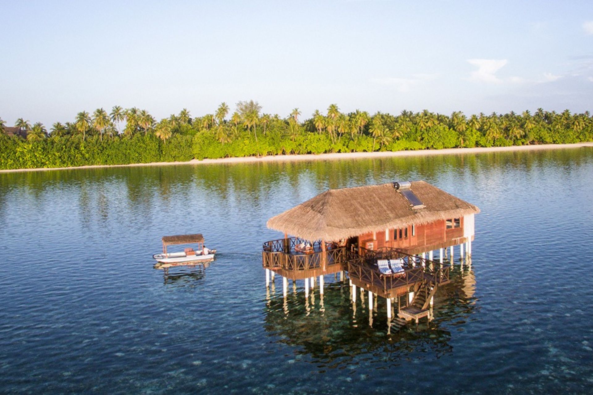 Medhufushi-Lagoon-Villa